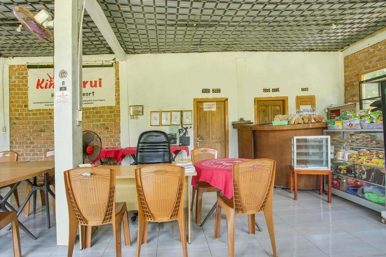 Oyo 2246 Anjung Bang Oking Hotel & Resort Pasarpulaupisang Екстер'єр фото