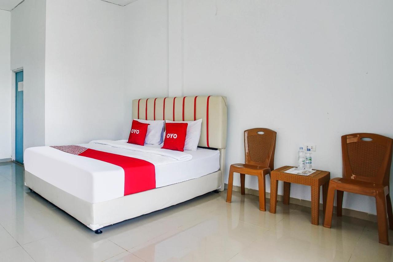 Oyo 2246 Anjung Bang Oking Hotel & Resort Pasarpulaupisang Екстер'єр фото