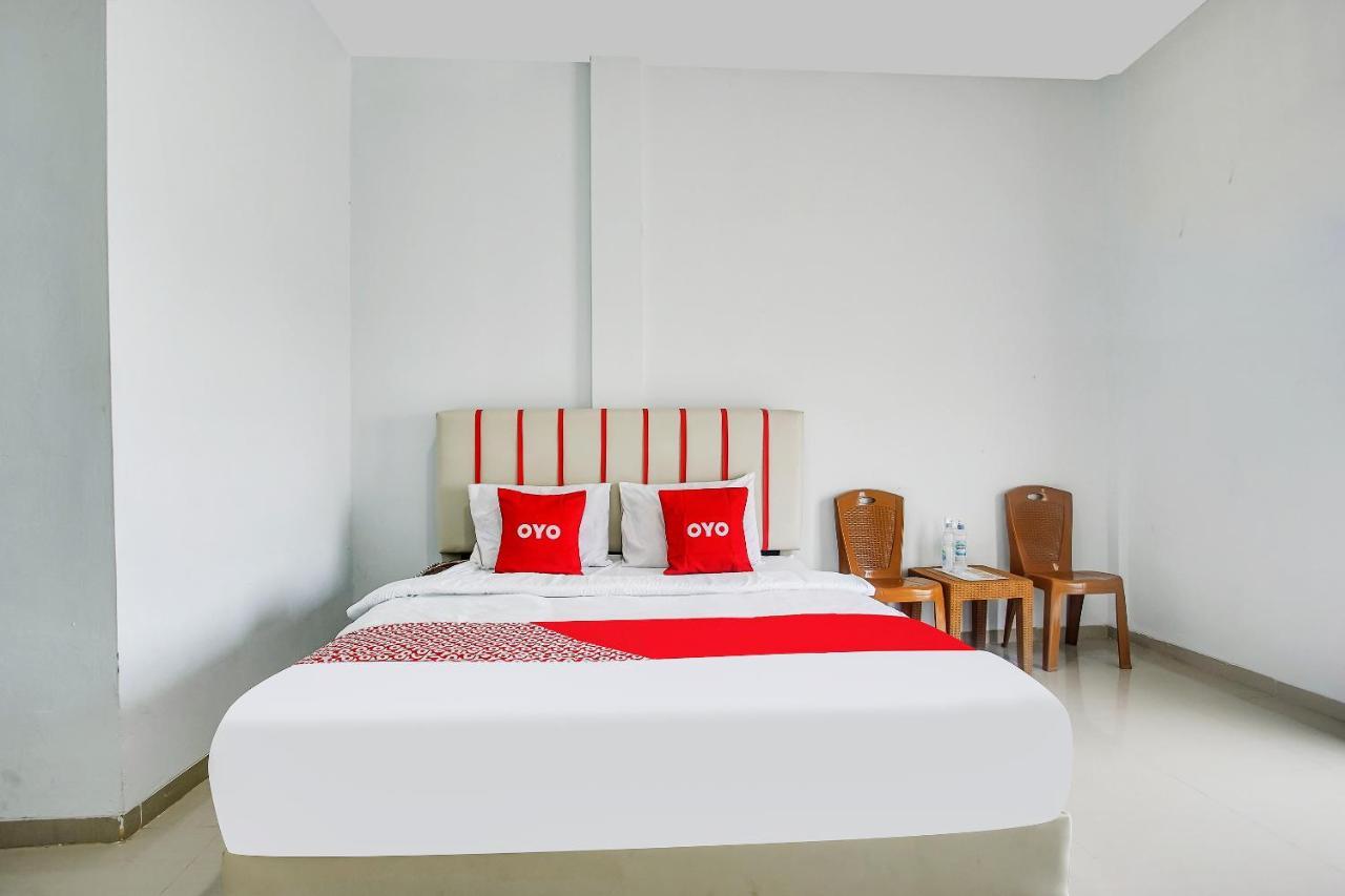 Oyo 2246 Anjung Bang Oking Hotel & Resort Pasarpulaupisang Екстер'єр фото