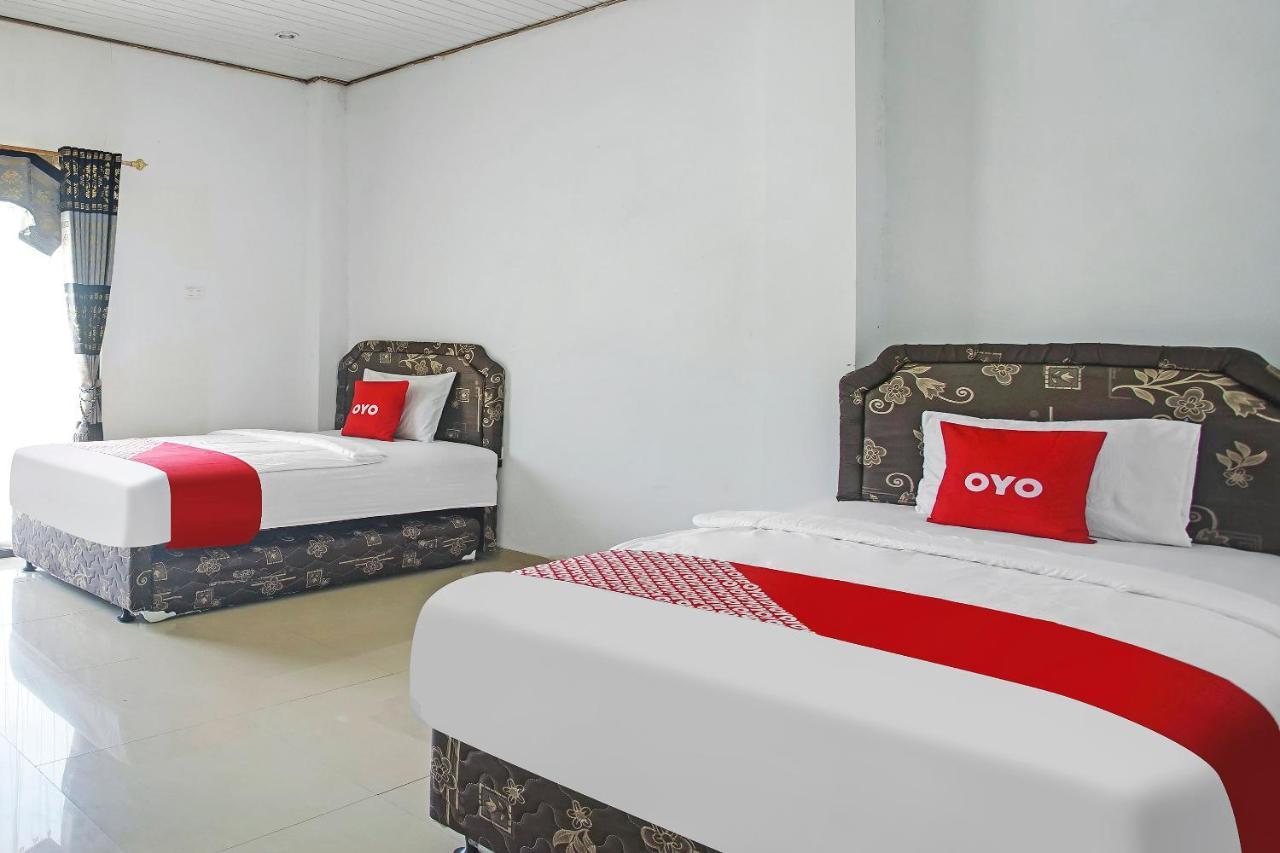 Oyo 2246 Anjung Bang Oking Hotel & Resort Pasarpulaupisang Екстер'єр фото