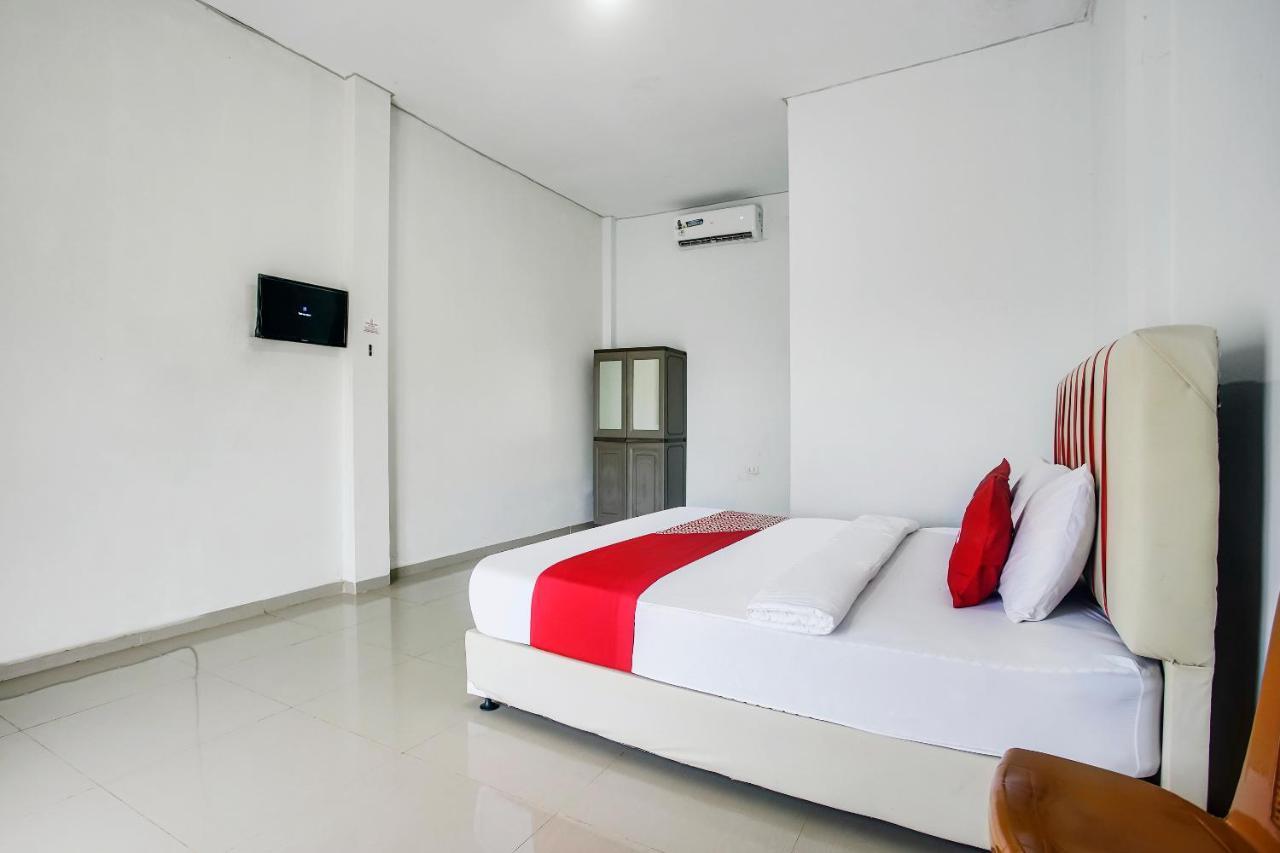 Oyo 2246 Anjung Bang Oking Hotel & Resort Pasarpulaupisang Екстер'єр фото